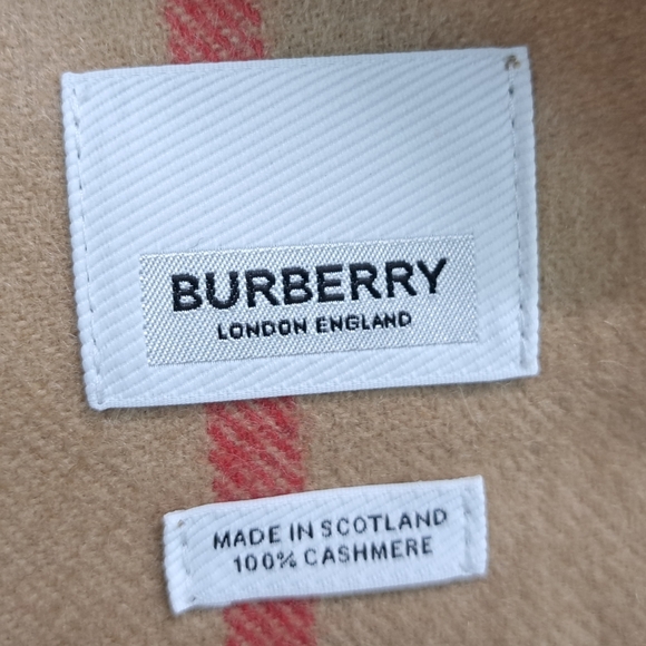 Burberry Giant Check 100% Cashmere Scarf Archive Beige Scotland 168x30 $500+ - Picture 3 of 16